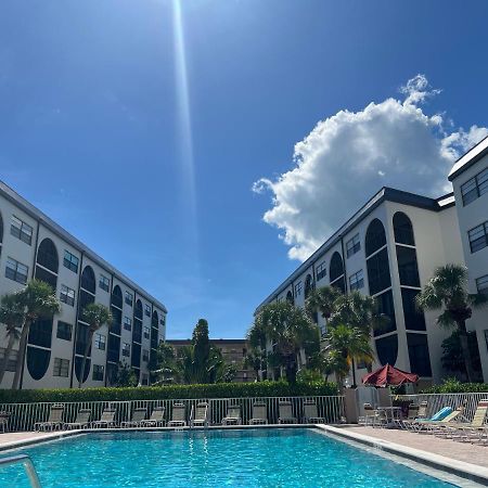 Knot A Care Remodeled Direct Water Access Condo With Ocean And Pool Views Now Sleeps Six Marco Island Exteriör bild