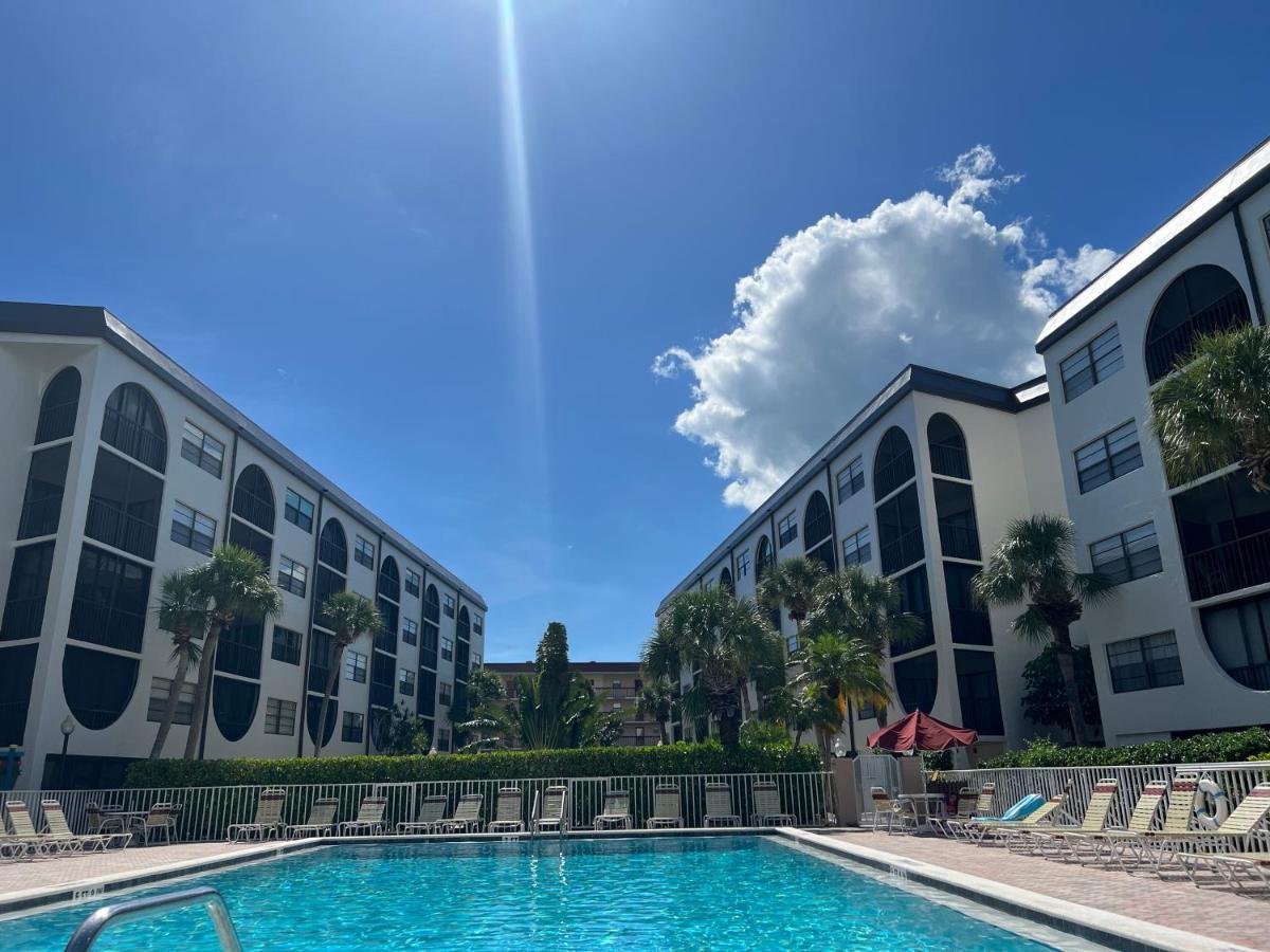 Knot A Care Remodeled Direct Water Access Condo With Ocean And Pool Views Now Sleeps Six Marco Island Exteriör bild