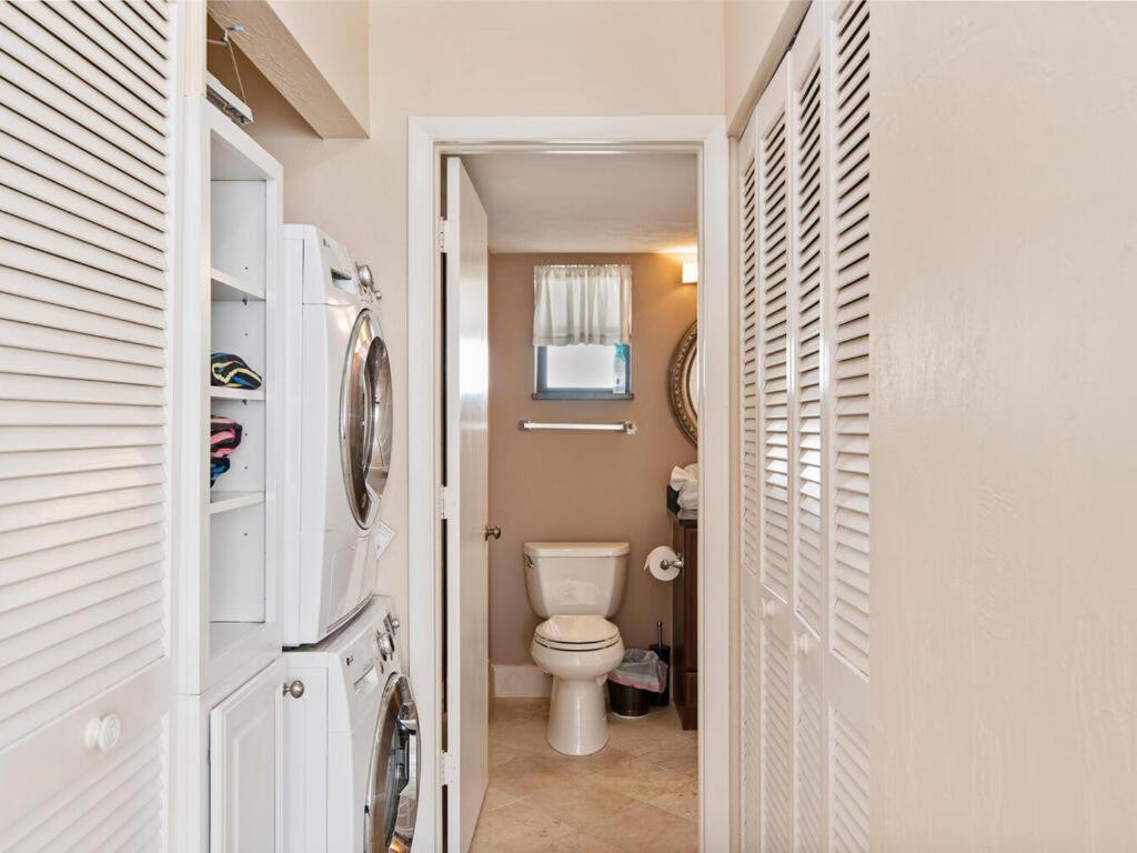 Knot A Care Remodeled Direct Water Access Condo With Ocean And Pool Views Now Sleeps Six Marco Island Exteriör bild